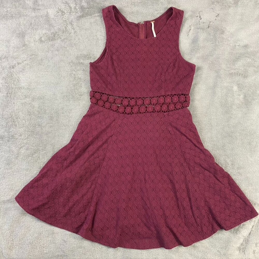Free People Dress Womens 6 Burgundy Cut Out Daisy Waist‎ Lace Skater